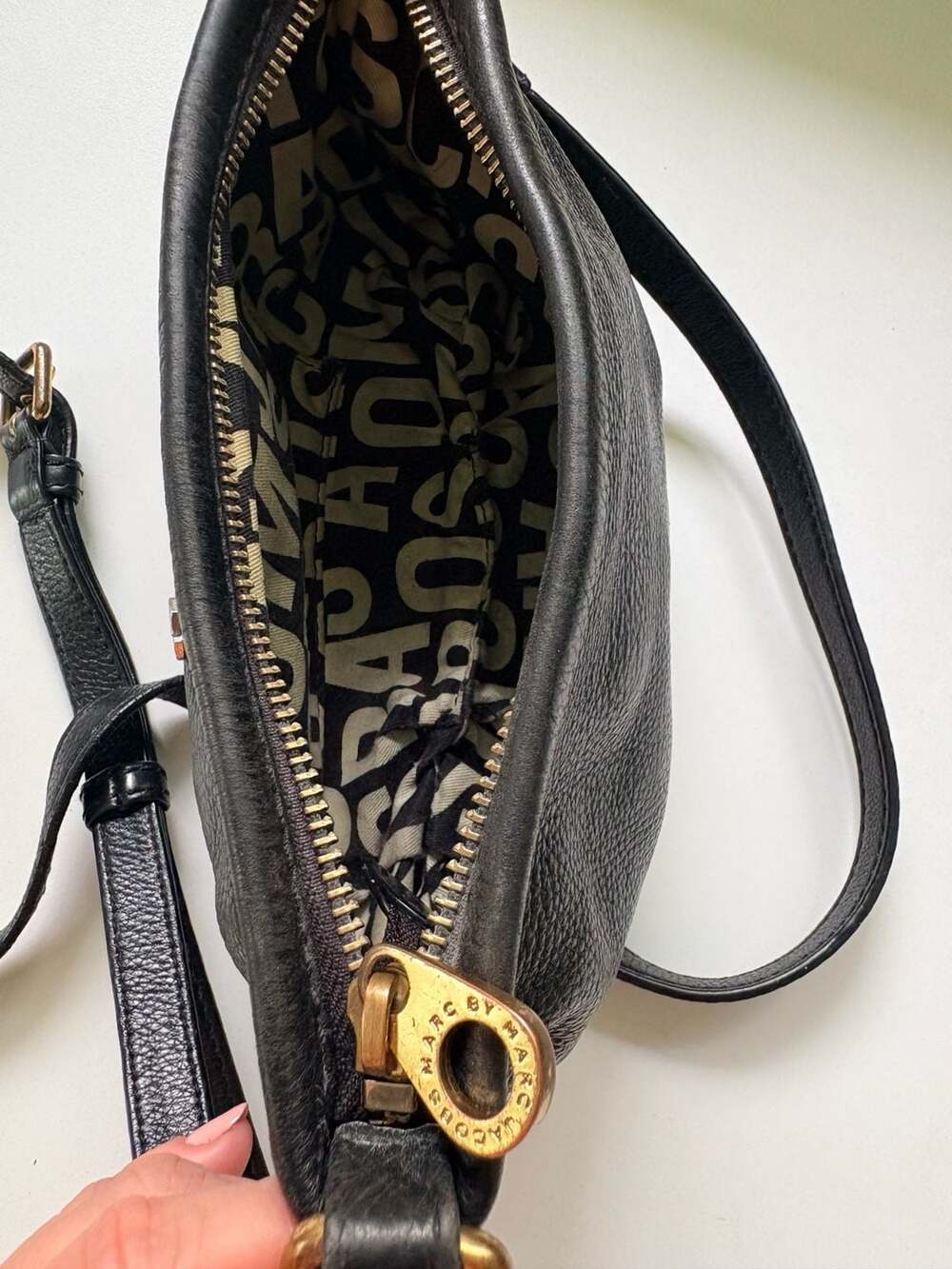 Marc by Marc Jacobs Standard Supply Workwear Black Leather Crossbody Bag - Picture 6 of 9